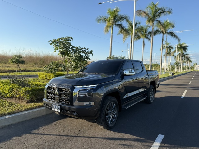 Mitsubishi Sportero